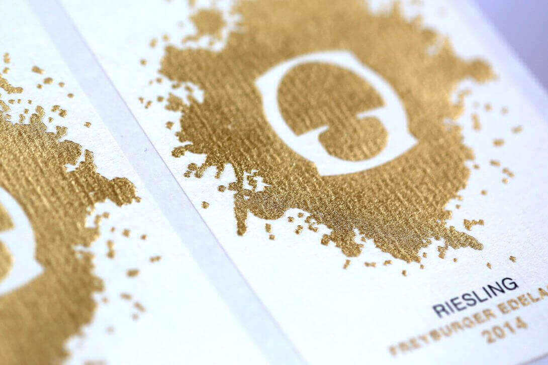 Carton doré de haute qualité avec feuille d'estampage à chaud, étiquette  principale, impression d'étiquettes